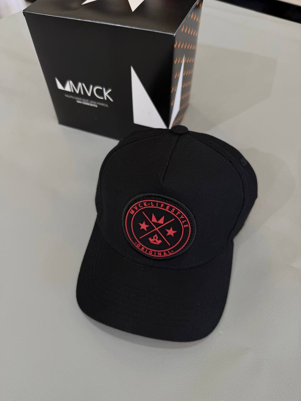 Boné MVCK Lifestyle - Preto/Vermelho