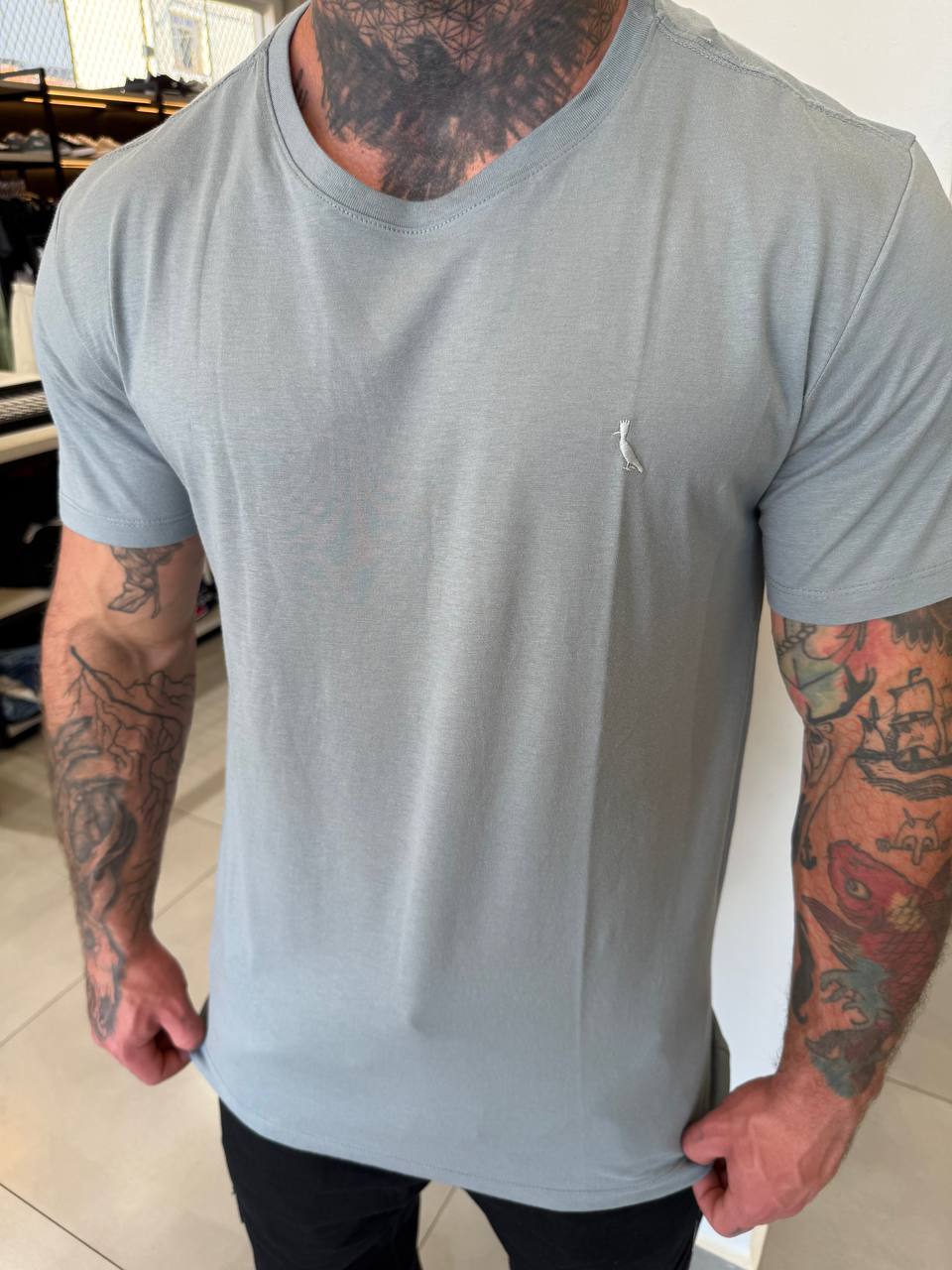 Camiseta Reserva - Cinza