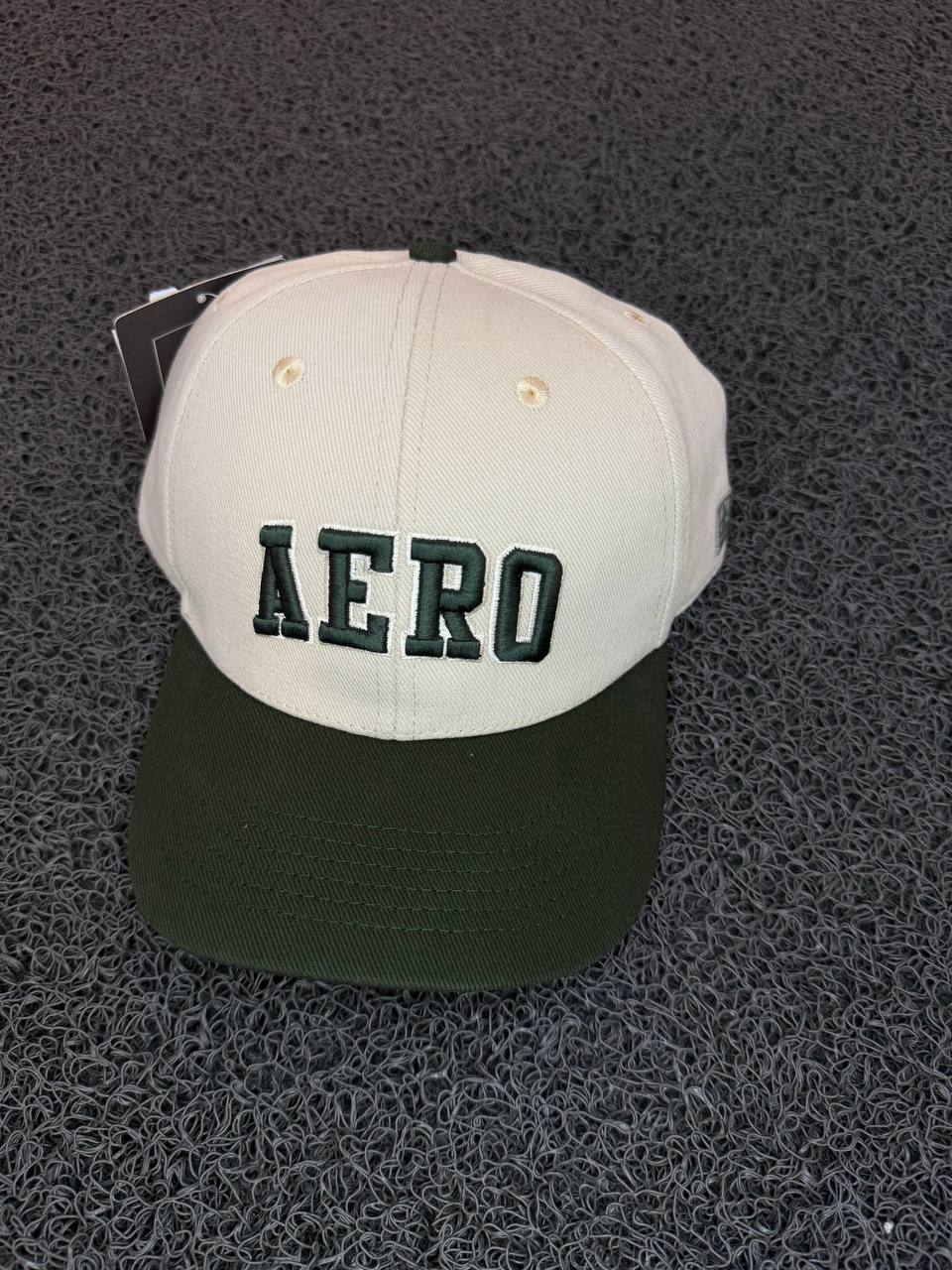 Boné Aero Verde/Off White