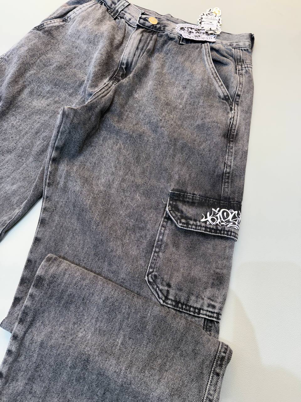 Calça Jeans Cargo Cinza Estonada