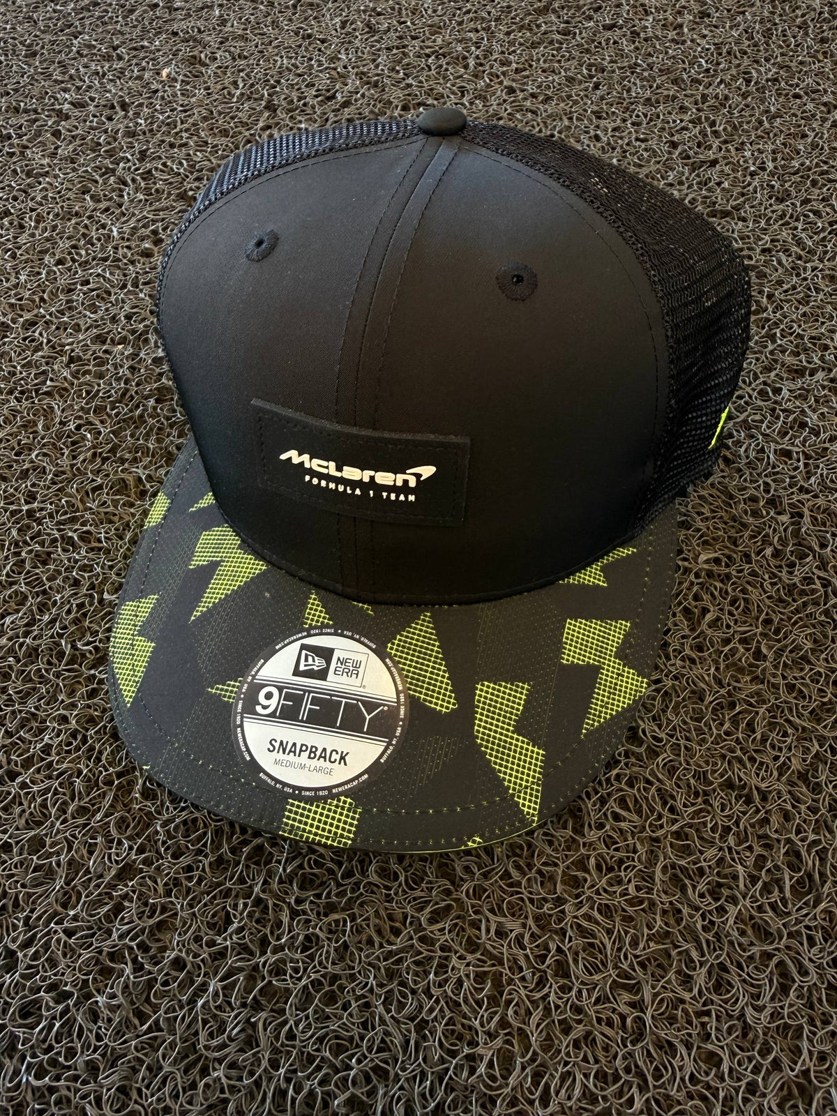 Boné New Era Mclaren