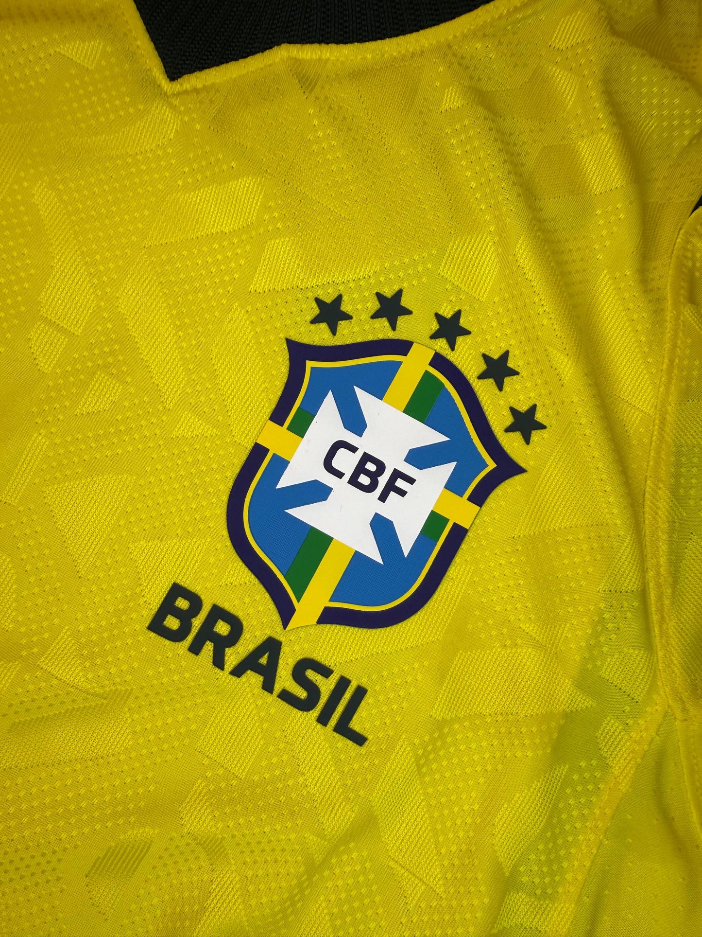 Camiseta Brasil Modelo Copa 2026