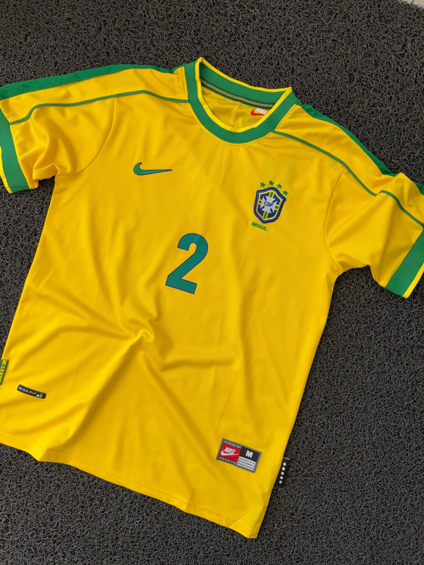 Camiseta Retro Brasil Cafu