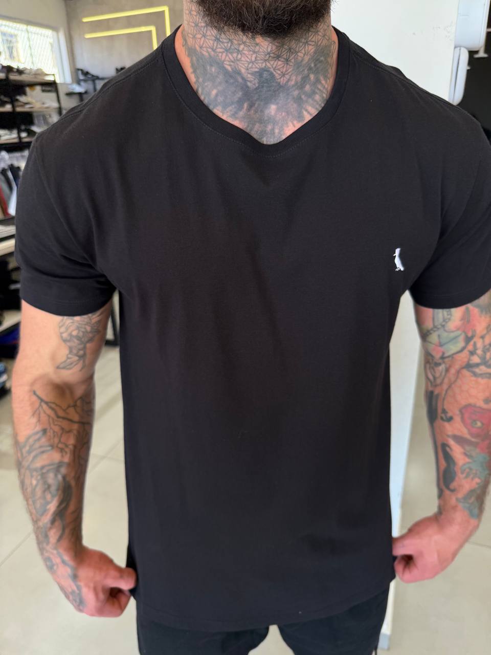 Camiseta Reserva - Preta/Branca II