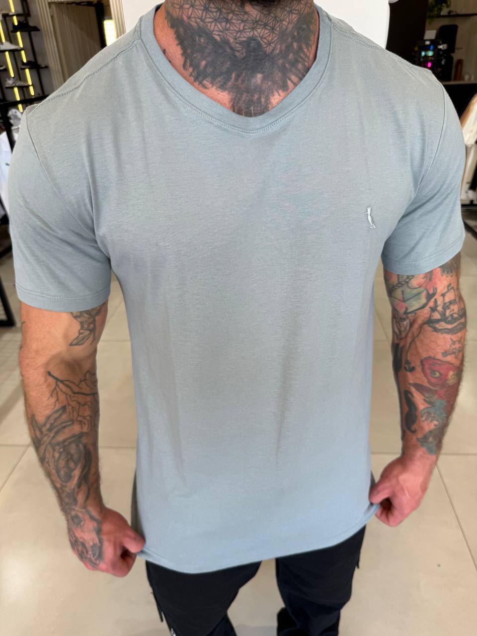 Camiseta Reserva - Cinza