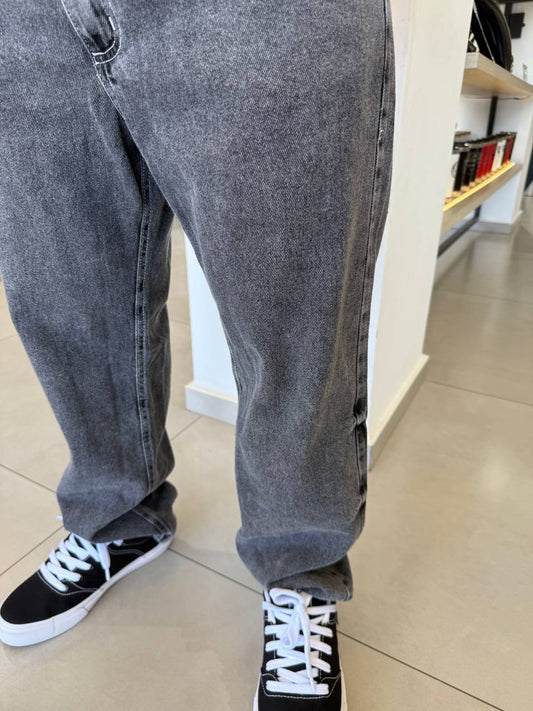 Calça Jeans Chumbo