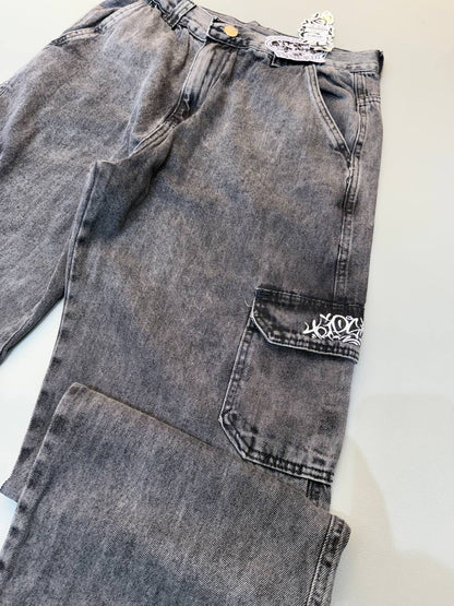 Calça Jeans Cargo Cinza Estonada